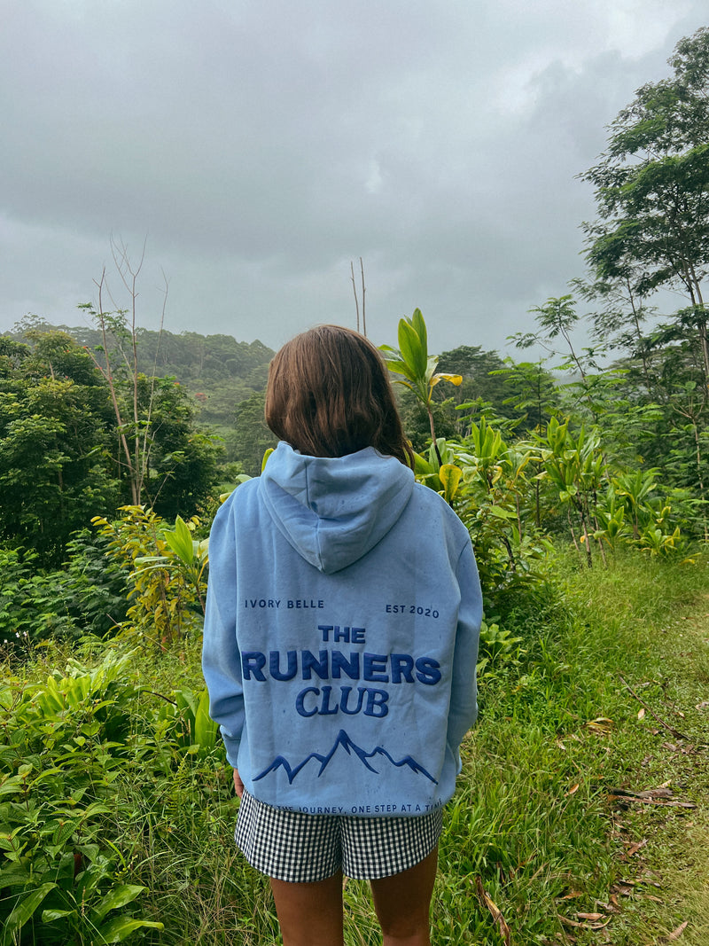 THE RUNNERS CLUB HOODIE // BLUE